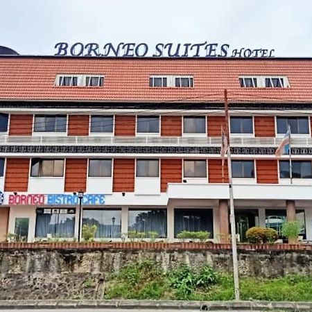 Super Oyo 90464 Borneo Suites Hotel Кота-Кинабалу Экстерьер фото